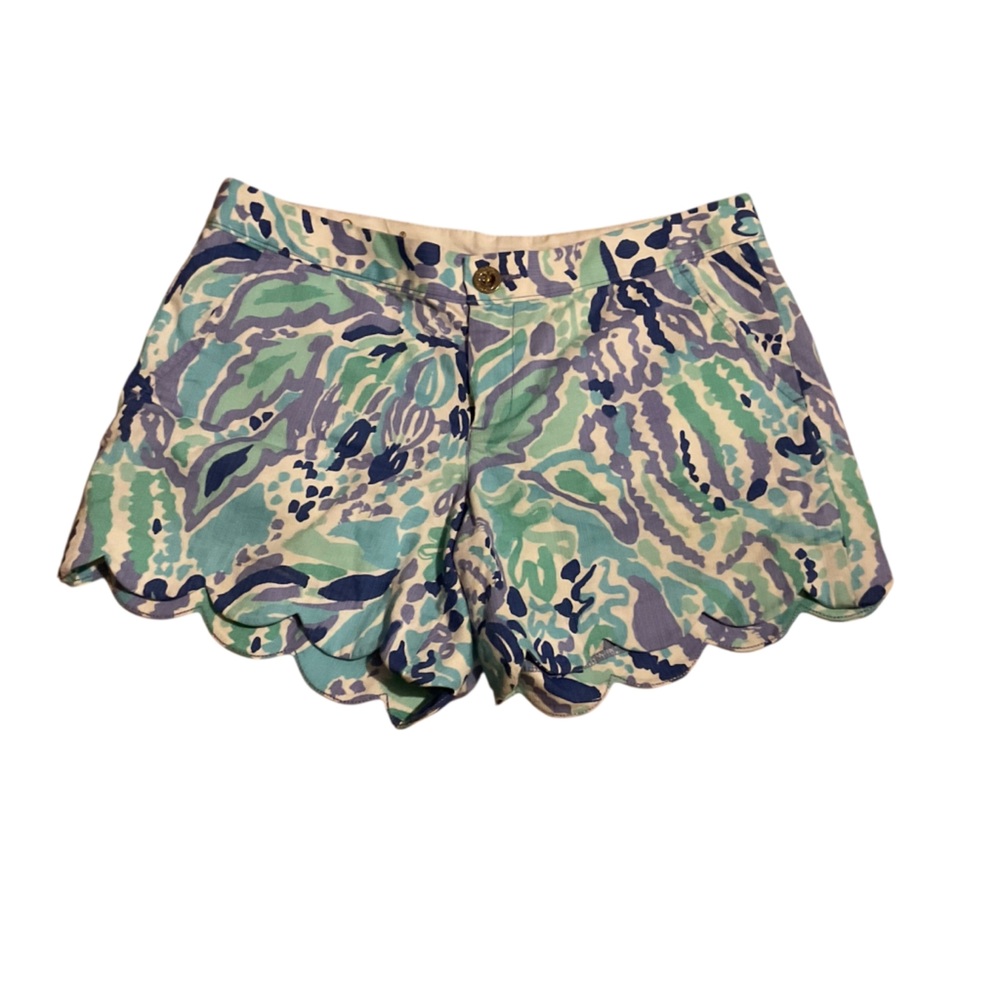 Lilly Pulitzer nice ink buttercup scallop shorts